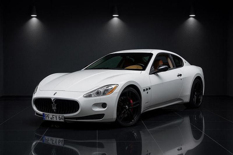 Gebraucht Maserati Granturismo 405 PS (297 kW) 2008 Weiß Coupé
