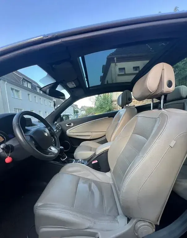 Gebraucht Renault Mégane Cabriolet Luxe 131 PS (96 kW) 2010 Schwarz Cabrio
