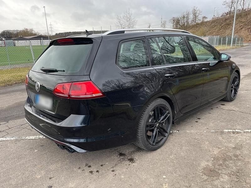 Gebraucht VW Golf VII R 300 PS (220 kW) 2016 Schwarz Kombi