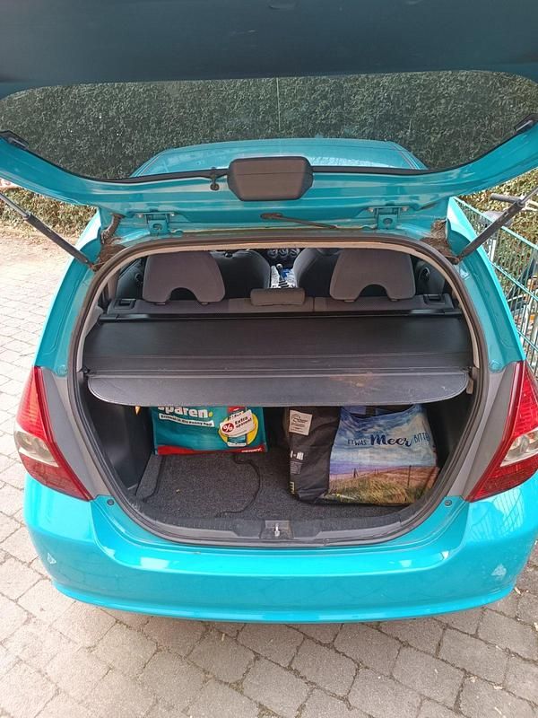 Gebraucht Honda Jazz 78 PS (57 kW) 2004 Andere farben Kleinwagen