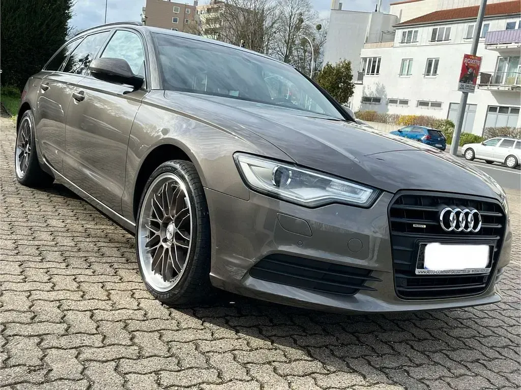 Używany Audi A6 Sport 245 KM (180 kW) 2012 Szary Kombi