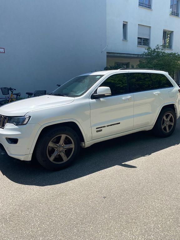 Weiß Gebraucht 2016 Jeep Grand Cherokee SUV | 21.000 € (Guter Preis) - Bild 1/4