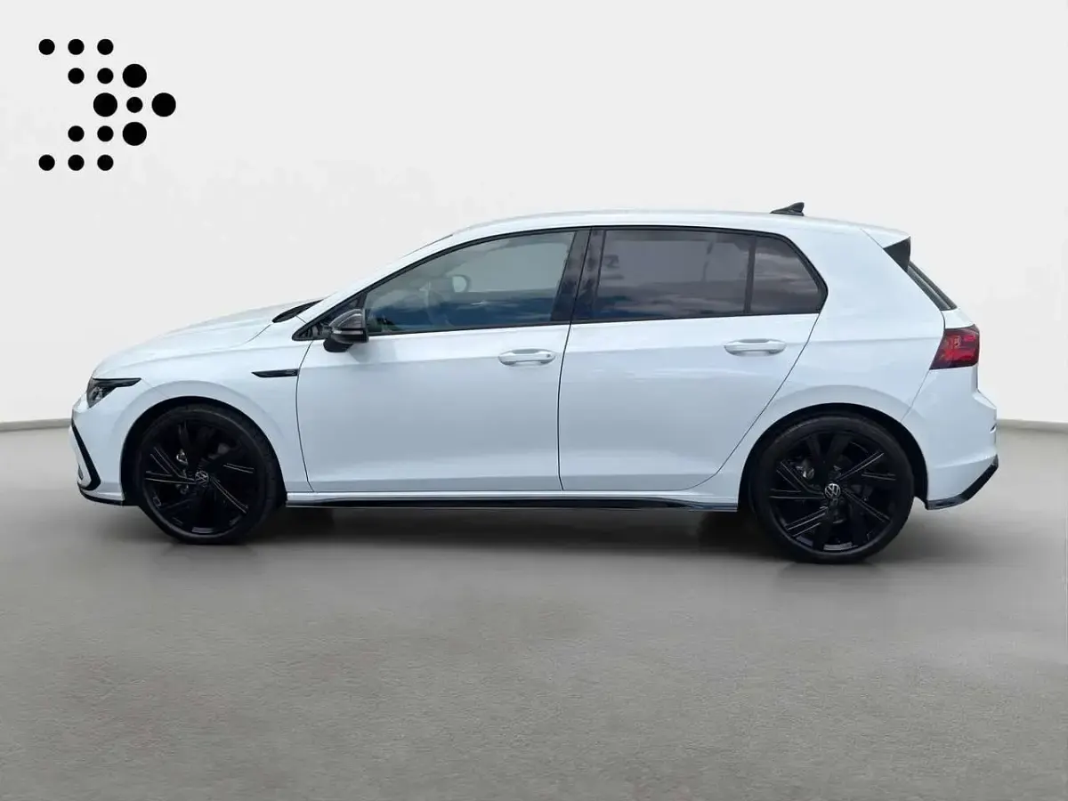 Gebraucht VW Golf VIII Style 150 PS (110 kW) 2024 Pure white Limousine
