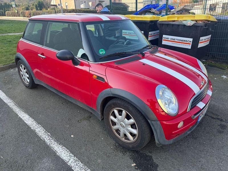 Gebraucht Mini ONE 90 PS (66 kW) 2002 Rot Kleinwagen
