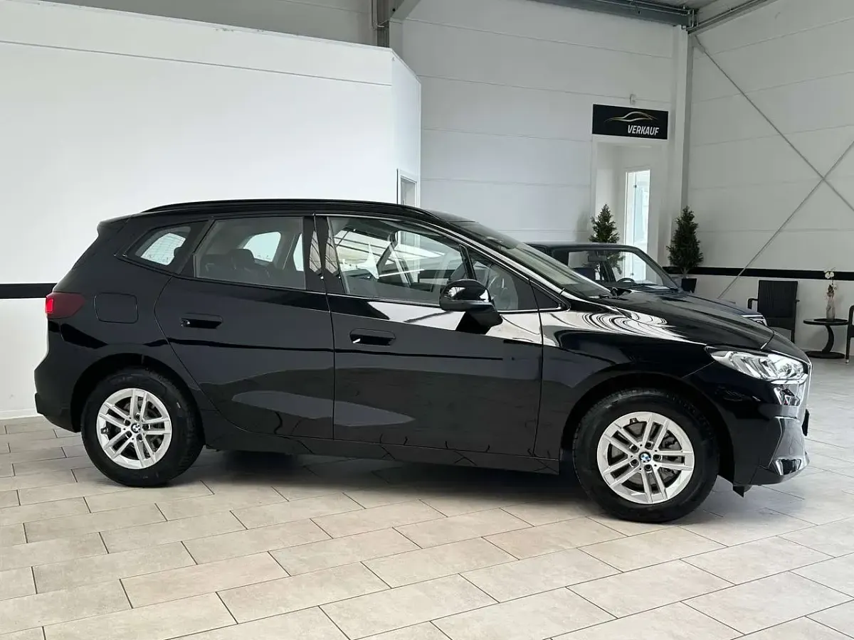Gebraucht BMW 216 122 PS (89 kW) 2025 Schwarz ii Kombi