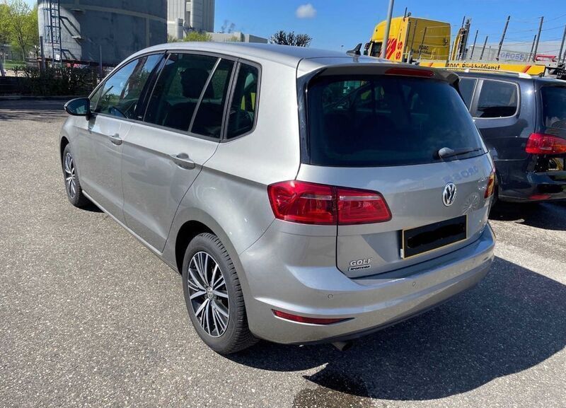 Gebraucht VW Golf Sportsvan Allstar 110 PS (80 kW) 2016 Silber Van / Kleinbus