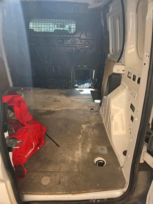 Second-hand Ford Transit Custom 100 CP (73 kW) 2014 Alb Monovolum