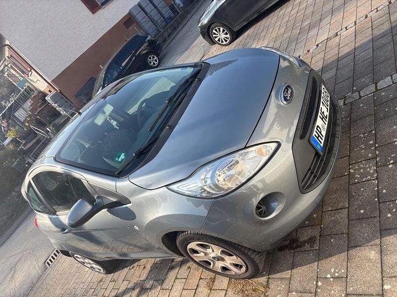 Gebraucht Ford Ka Ambiente 69 PS (50 kW) 2015 Grau Kleinwagen