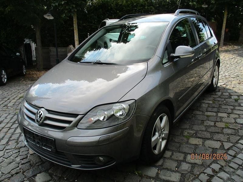 Grau Gebraucht 2008 VW Golf Plus Cross United Van / Kleinbus | 3.490 € (Fairer Preis) - Bild 1/4
