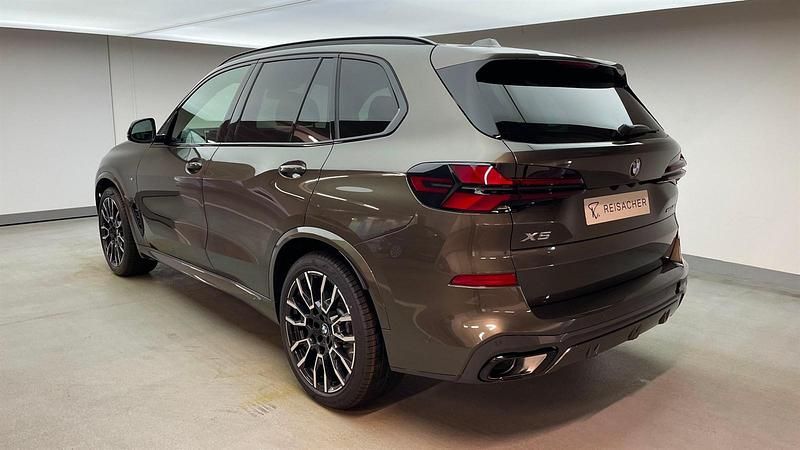 Neu BMW X5 Performance 340 PS (250 kW) 2026 Braun SUV