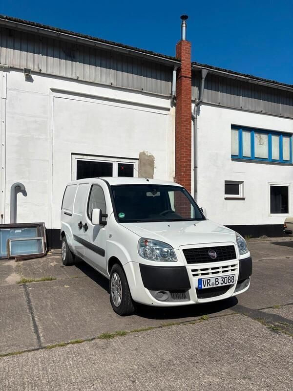 Weiß Gebraucht 2008 Fiat Doblò Van / Kleinbus | 2.500 € (Superpreis) - Bild 1/4