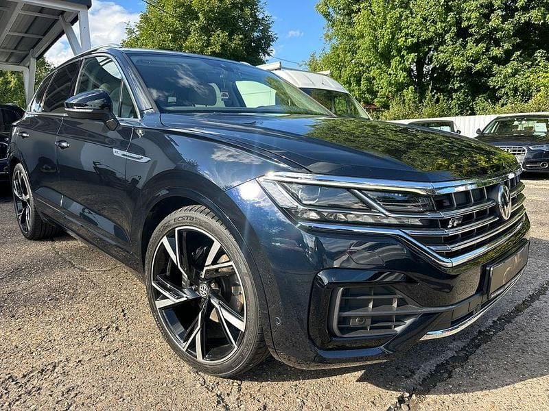 Blau Gebraucht 2020 VW Touareg R-line SUV | 33.900 € (Fairer Preis) - Bild 1/4