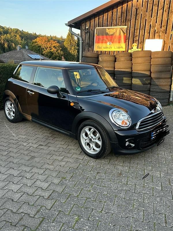 Schwarz Gebraucht 2011 Mini ONE Kleinwagen | 5.000 € (Etwas zu teuer) - Bild 1/4