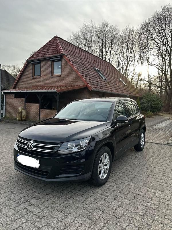 Gebraucht VW Tiguan 122 PS (89 kW) 2014 Schwarz SUV