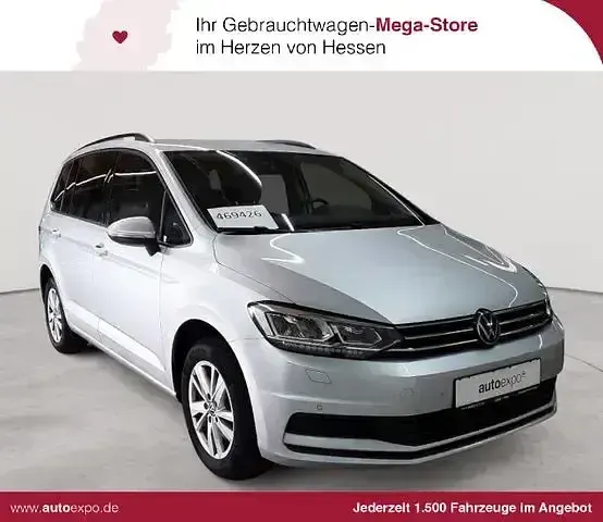 Gebraucht VW Touran Comfortline 150 PS (110 kW) 2021 Van / Kleinbus