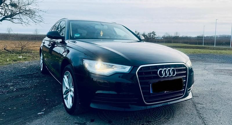 Gebraucht Audi A6 Ambiente 205 PS (150 kW) 2013 Schwarz Kombi