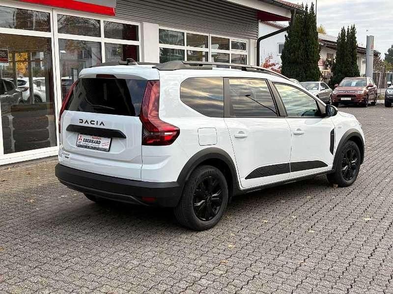 Gebraucht Dacia Jogger 141 PS (103 kW) 2023 Weiß Van / Kleinbus