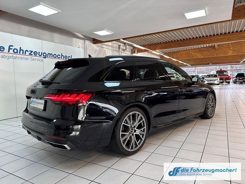 Gebraucht Audi A4 S-Line 163 PS (119 kW) 2022 Schwarz Kombi