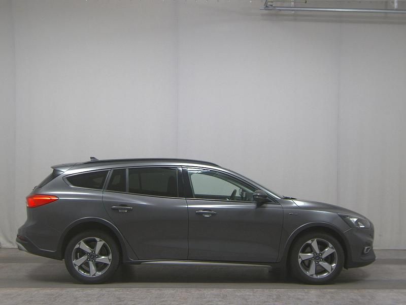Grau Gebraucht 2020 Ford Focus Active Kombi | 12.680 € (Guter Preis) - Bild 1/4