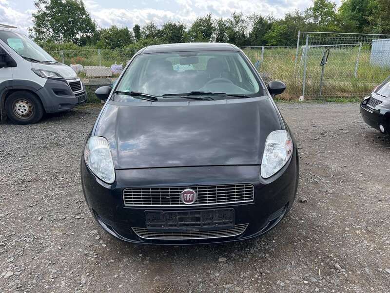 Schwarz Gebraucht 2009 Fiat Punto Active Kleinwagen | 999 € (Guter Preis) - Bild 1/4