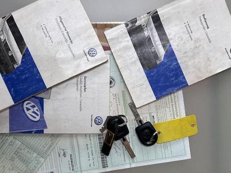 Gebraucht VW T5 102 PS (75 kW) 2007 Grau Van