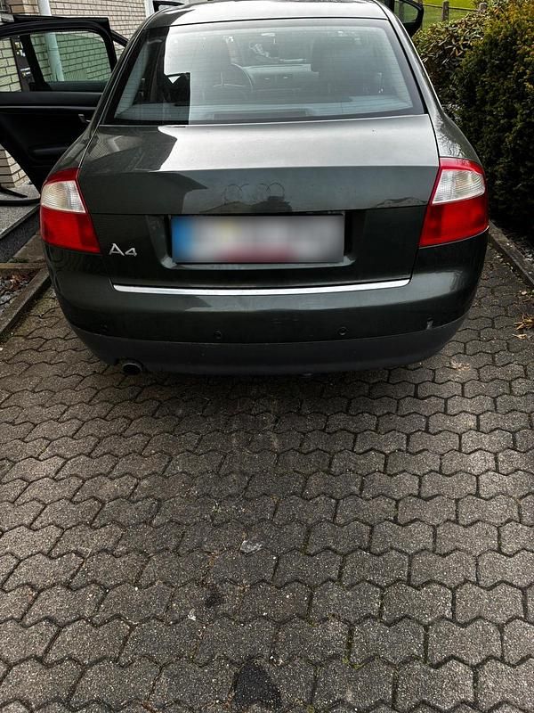 Gebraucht Audi A4 105 PS (77 kW) 2002 Grün Limousine