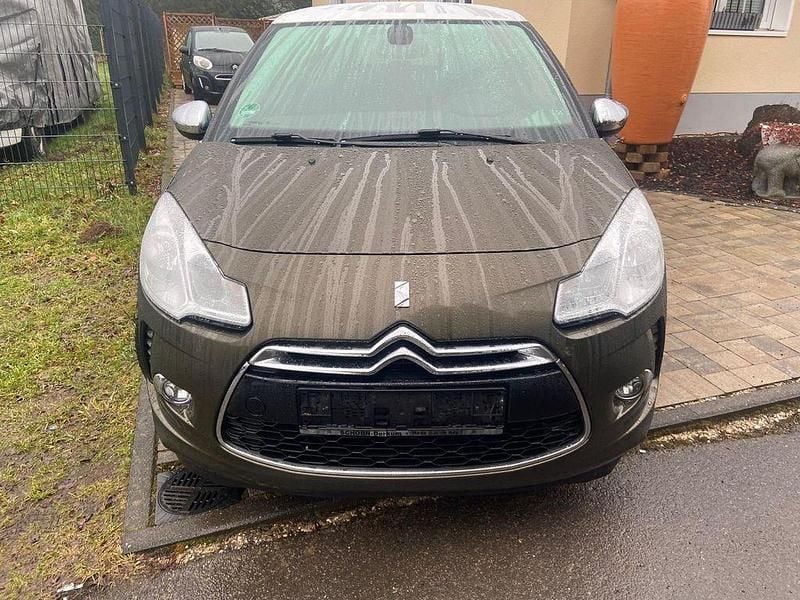 Braun Gebraucht 2012 Citroën DS3 Sport Chic Limousine | 5.300 € (Fairer Preis) - Bild 1/4