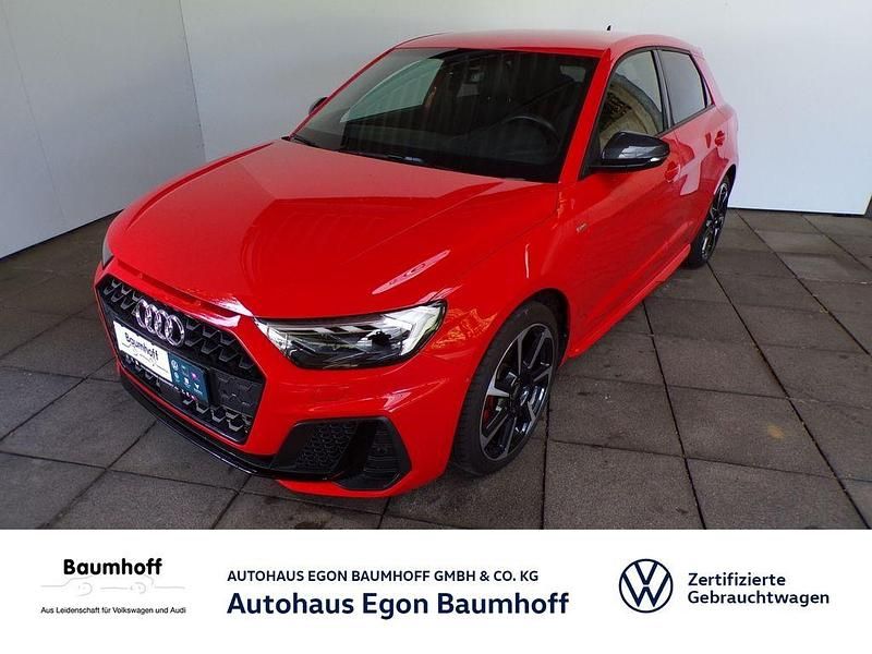 Rot Gebraucht 2023 Audi A1 Sportback S-Line Kleinwagen | 34.970 € (Teuer) - Bild 1/4