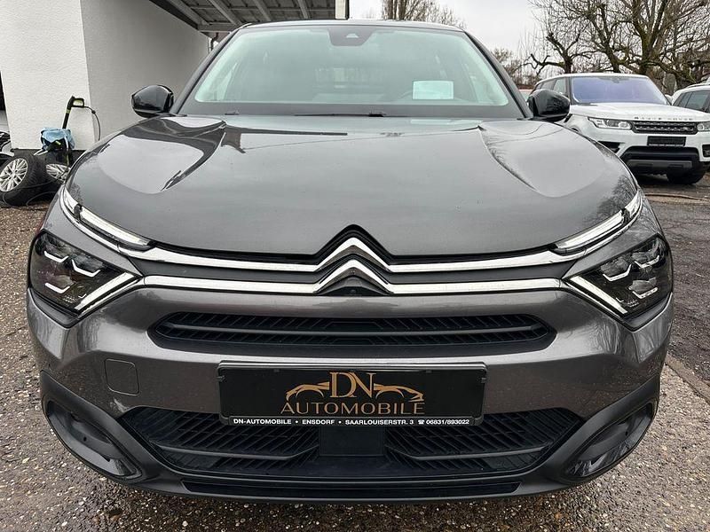 Gebraucht Citroën C4 Shine 131 PS (96 kW) 2022 Grau SUV