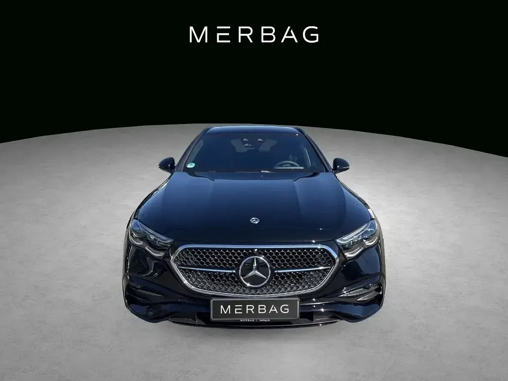 Gebraucht Mercedes E300 AMG 197 PS (144 kW) 2026 Schwarz Kombi