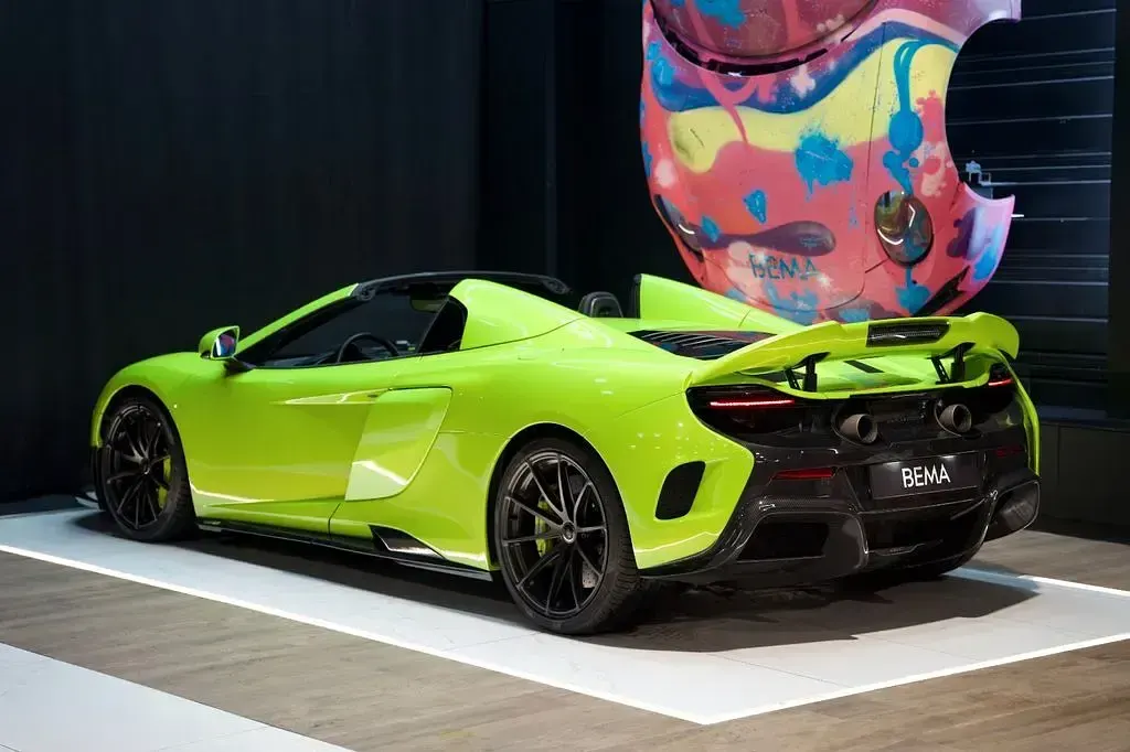 Gebraucht McLaren 675LT 674 PS (495 kW) 2017 Grün Cabrio