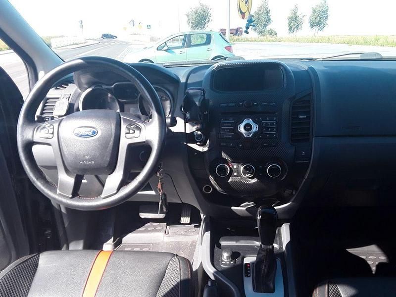 Schwarz Gebraucht 2014 Ford Ranger Wildtrack Abholung | 17.999 € (Fairer Preis) - Bild 1/4