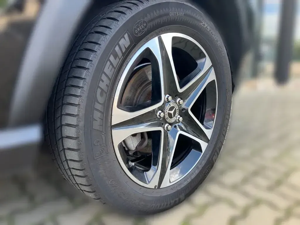 Gebraucht Mercedes GLE350 194 PS (142 kW) 2022 Schwarz SUV