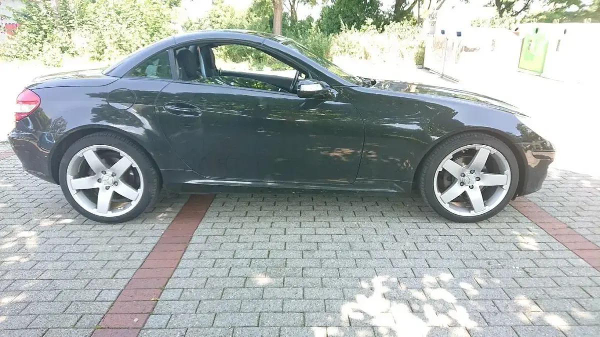 Gebraucht Mercedes SLK200 163 PS (119 kW) 2005 Schwarz Cabrio