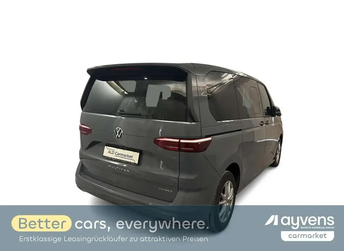 Używany VW Multivan Life 150 KM (110 kW) 2023 Szary Minivan