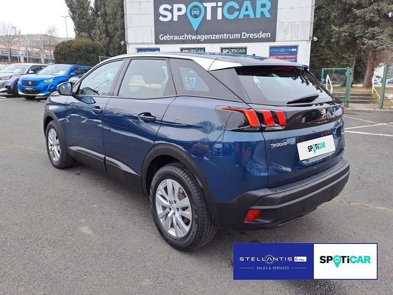 Gebraucht Peugeot 3008 Active 131 PS (96 kW) 2023 Blau SUV