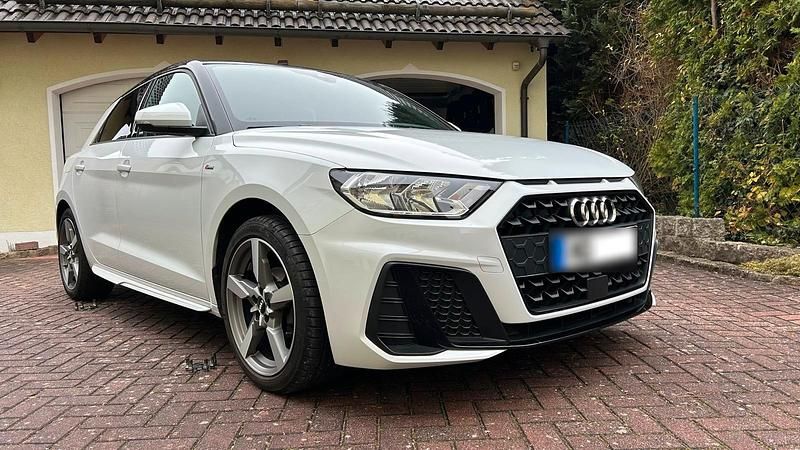 Gebraucht Audi A1 S-Line 95 PS (69 kW) 2020 Weiß SUV