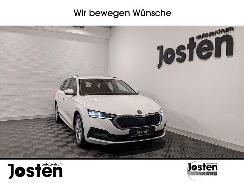 Gebraucht Skoda Octavia Ambition 204 PS (150 kW) 2022 Candyweiss Kombi