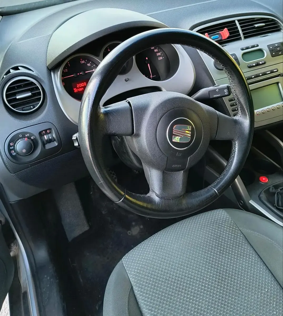 Gebraucht Seat Toledo 105 PS (77 kW) 2006 Grau Kleinwagen