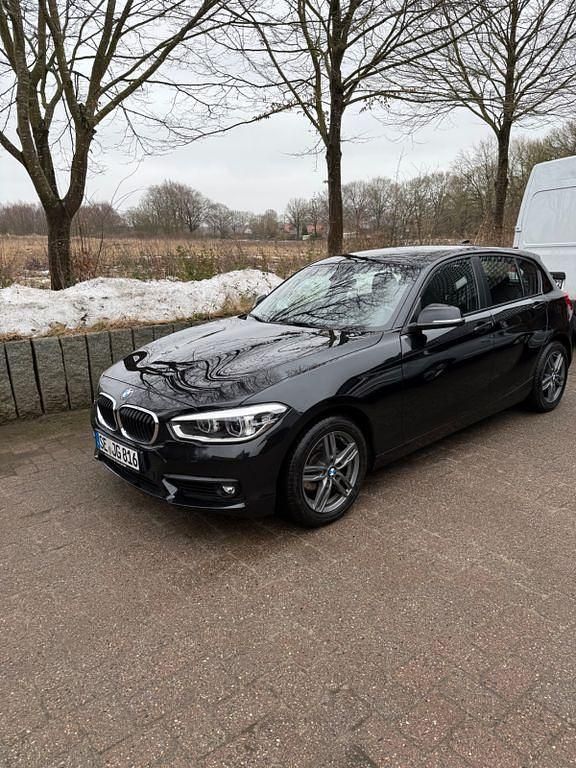 Gebraucht BMW 118 Advantage 136 PS (100 kW) 2017 Schwarz Kleinwagen