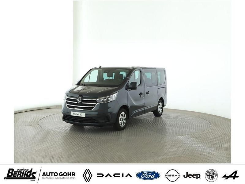 Kometengrau met. (kna) (metallic) Gebraucht 2024 Renault Trafic Evolution Van | 34.470 € (Fairer Preis) - Bild 1/4