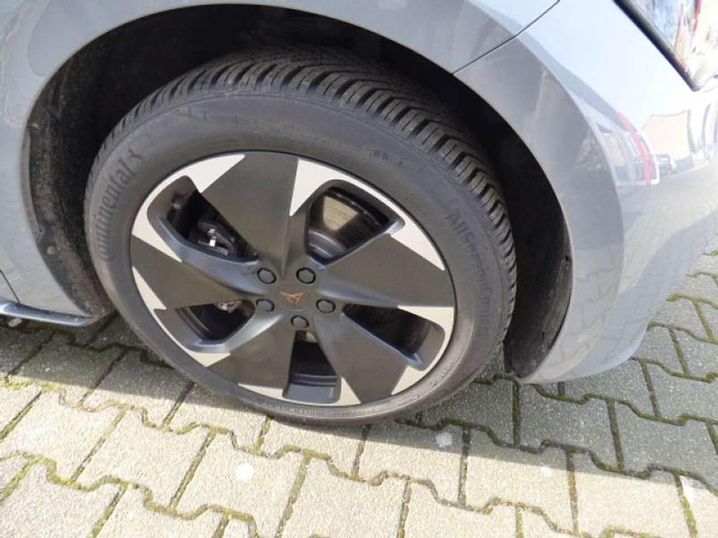 Gebraucht Cupra Born 169 kW (231 PS) 2023 Vaporgrau Kleinwagen