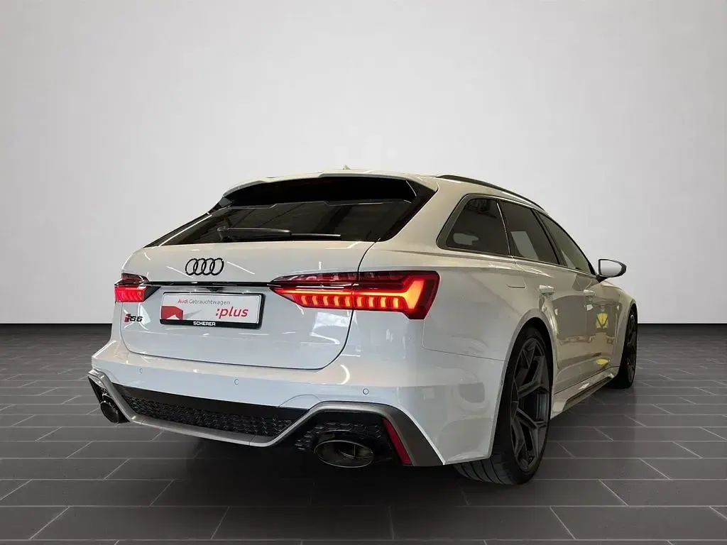 Gebraucht Audi RS6 Performance 630 PS (463 kW) 2023 Gletscherweiß metallic (metallic) Kombi