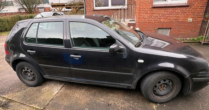 Gebraucht VW Golf IV 2002 Schwarz Kleinwagen