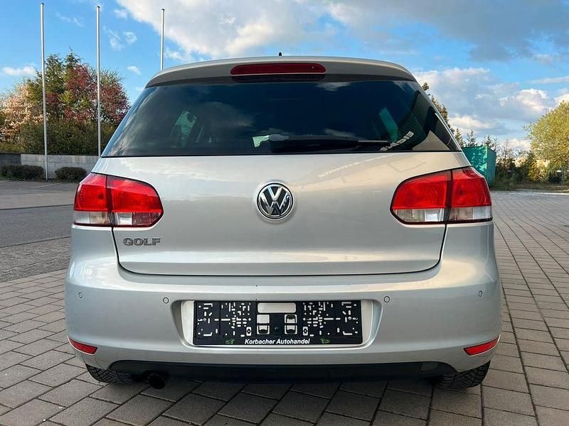 Gebraucht VW Golf VII Match 105 PS (77 kW) 2012 Silber Limousine