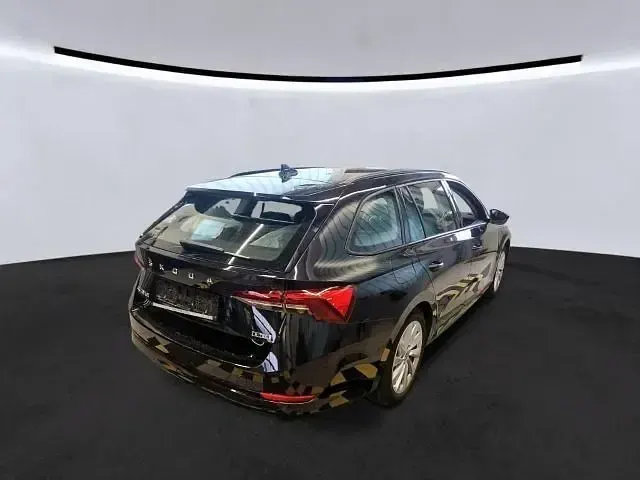 Gebraucht Skoda Octavia Selection 150 PS (110 kW) 2024 Schwarzmagic perleffekt Kombi