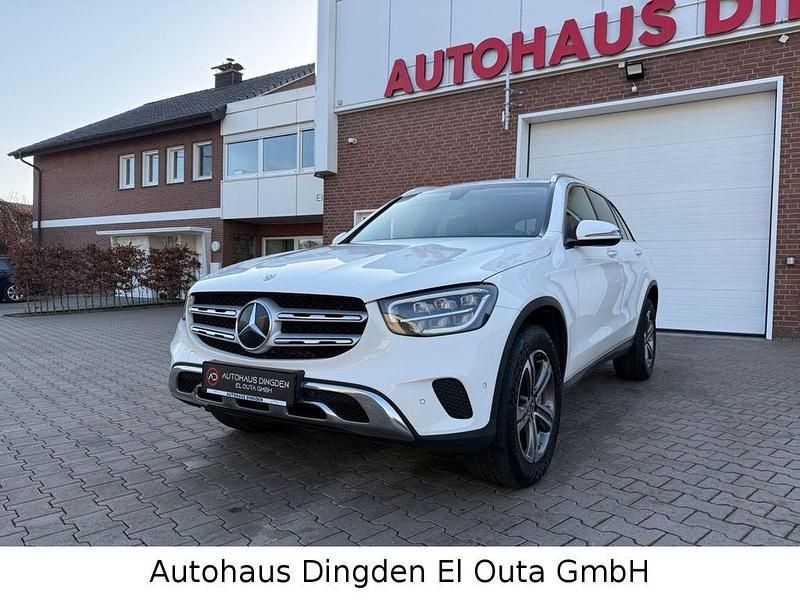 Gebraucht Mercedes GLC300e 211 PS (155 kW) 2022 Weiß SUV