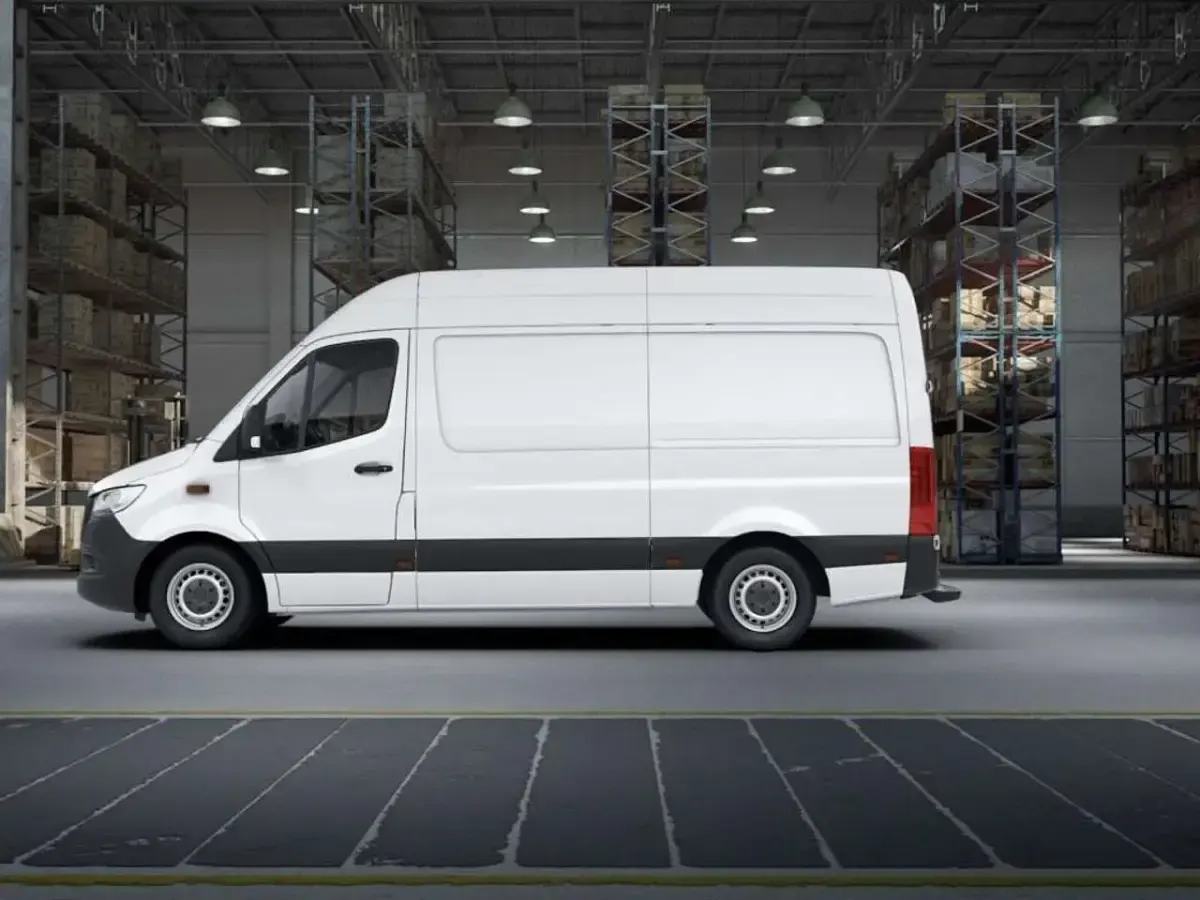 Używany Mercedes Sprinter 170 KM (125 kW) 2024 Biały Van