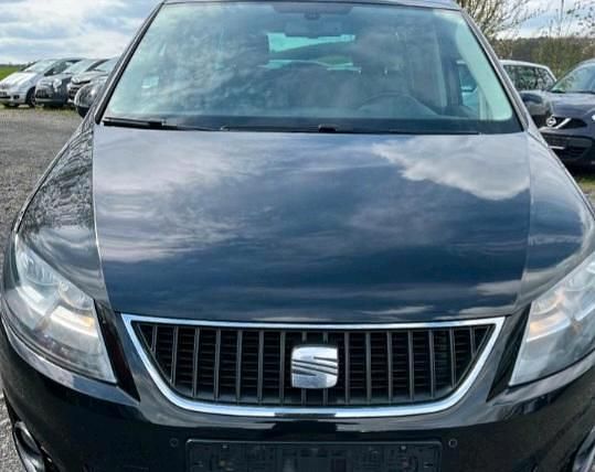 Schwarz Gebraucht 2012 Seat Alhambra Van / Kleinbus | 9.700 € (Guter Preis) - Bild 1/4