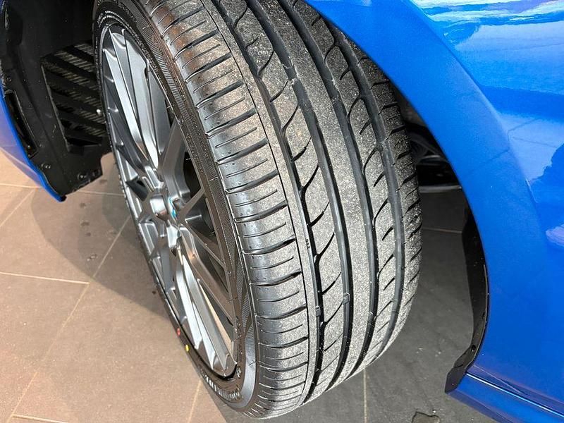 Gebraucht BMW M135 Performance 300 PS (220 kW) 2025 Blau Kleinwagen